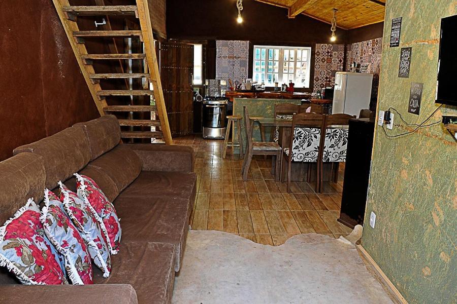 Middle House